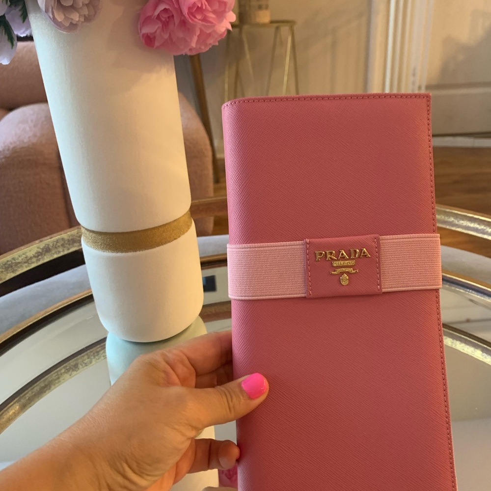 Prada wallet, clutch